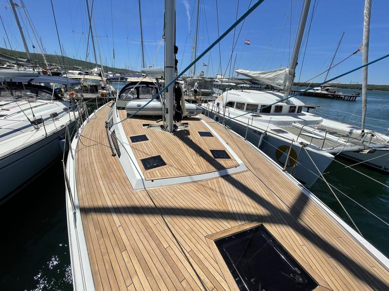 Book yachts online - sailboat - D&amp;D Kufner 54.2 - LUPELA - rent