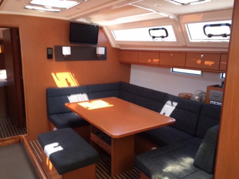 Book yachts online - sailboat - Bavaria Cruiser 46 - PROSECCO - rent