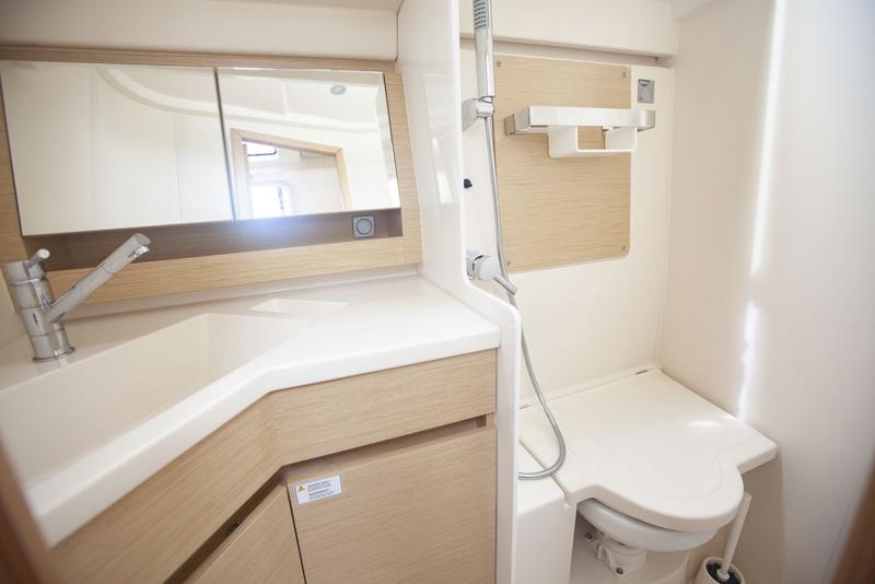 Book yachts online - sailboat - Hanse 388 - Atlas - rent