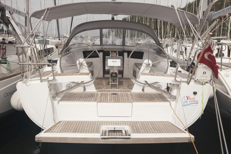 Book yachts online - sailboat - Hanse 388 - Atlas - rent
