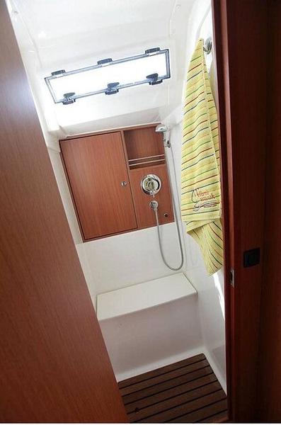 Book yachts online - sailboat - Bavaria 45 Cruiser - iBulut - rent
