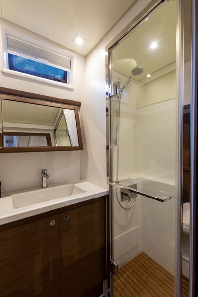 Book yachts online - catamaran - Lagoon 52F - SAILUXE - Fico - rent