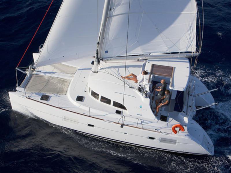 Book yachts online - catamaran - Lagoon 380 S2 - Ploto - Standard line - rent