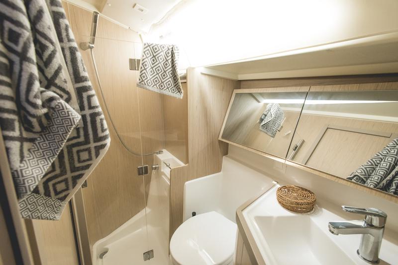 Book yachts online - sailboat - Oceanis 41.1 - Nina - Comfort line - rent