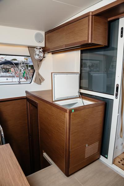 Book yachts online - catamaran - Lagoon 40 - Gelso - Premium line - rent