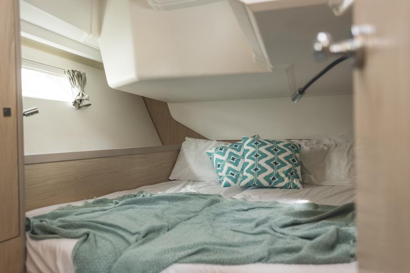 Book yachts online - sailboat - Oceanis 45 - Skylla - Standard line - rent