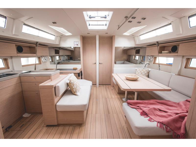 Book yachts online - sailboat - Oceanis 51.1 - Hybris - Premium line - rent