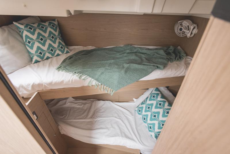 Book yachts online - sailboat - Oceanis 51.1 - Hybris - Premium line - rent
