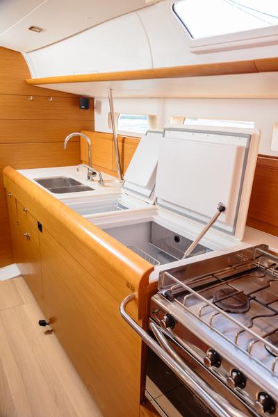 Book yachts online - sailboat - Sun Odyssey 519 - Kalos - Standard line - rent