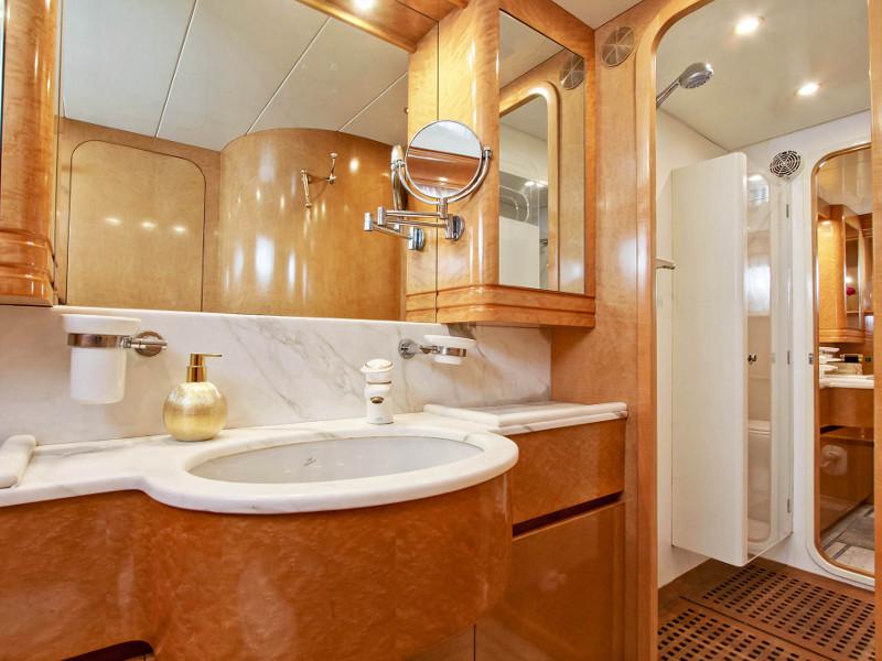 Book yachts online - motorboat - Rizzardi Posillipo Technema 80 - Prime - rent