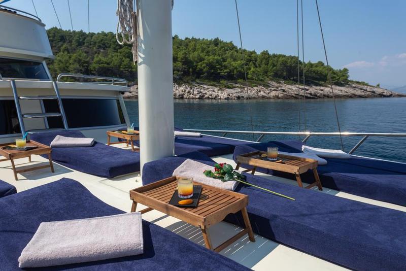 Book yachts online - other - Gulet - Saint Luca - rent