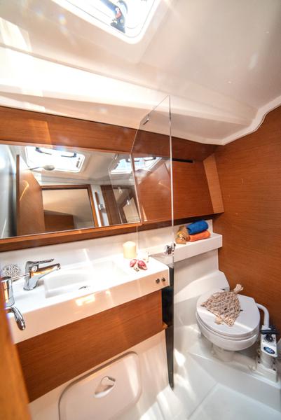 Book yachts online - sailboat - Sun Odyssey 410 - Marianna - rent