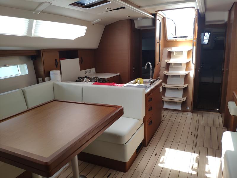 Book yachts online - sailboat - Jeanneau 51 - Sogno di Mare - rent