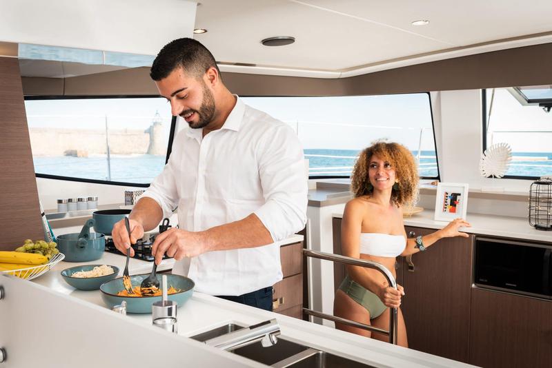 Book yachts online - catamaran - Bali 4.6 - Moderna - A/C, Generator, WM, Solar Panel, BBQ - rent