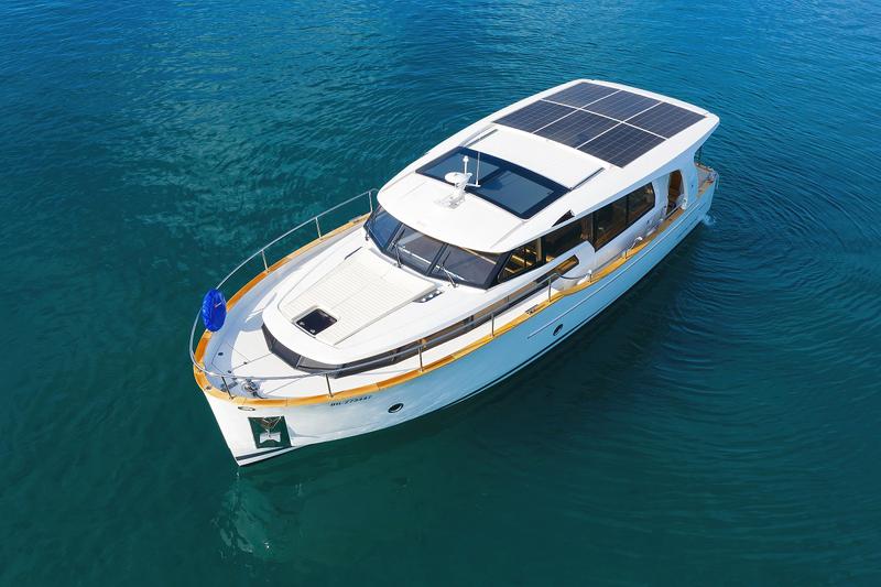 Book yachts online - motorboat - Greenline 40 - Astoria - rent