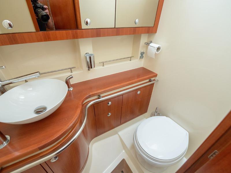 Book yachts online - sailboat - Elan 514 Impression - Maja 07   - rent