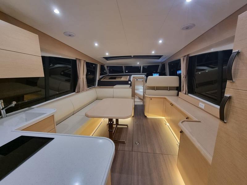 Book yachts online - motorboat - Greenline 40 - D&amp;D - rent