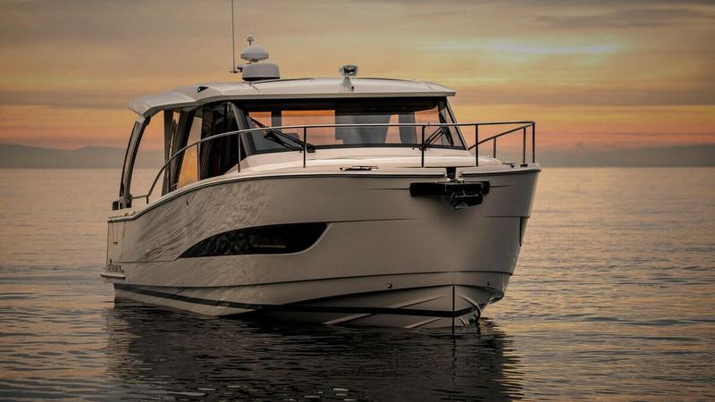 Book yachts online - motorboat - Greenline 39 - Blandona - rent