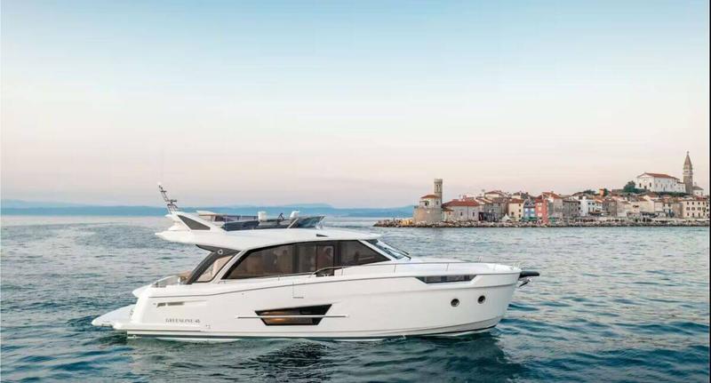Book yachts online - motorboat - Greenline 45 Fly - Chili - rent