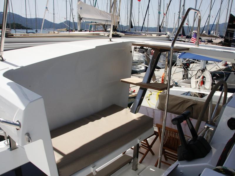Book yachts online - catamaran - Lucia 40 - Sky Maria - rent