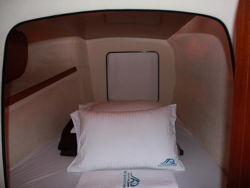 Book yachts online - catamaran - Athena 38 - Andromeda 1 - rent