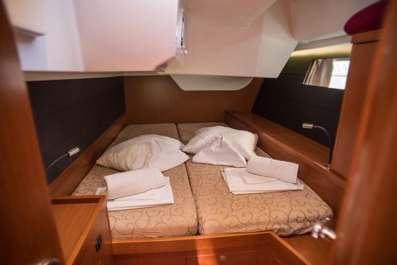 Book yachts online - sailboat - Oceanis 48 - ORESTES - rent