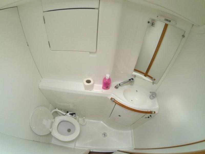 Book yachts online - catamaran - Lagoon 380 - Bagpuss - rent