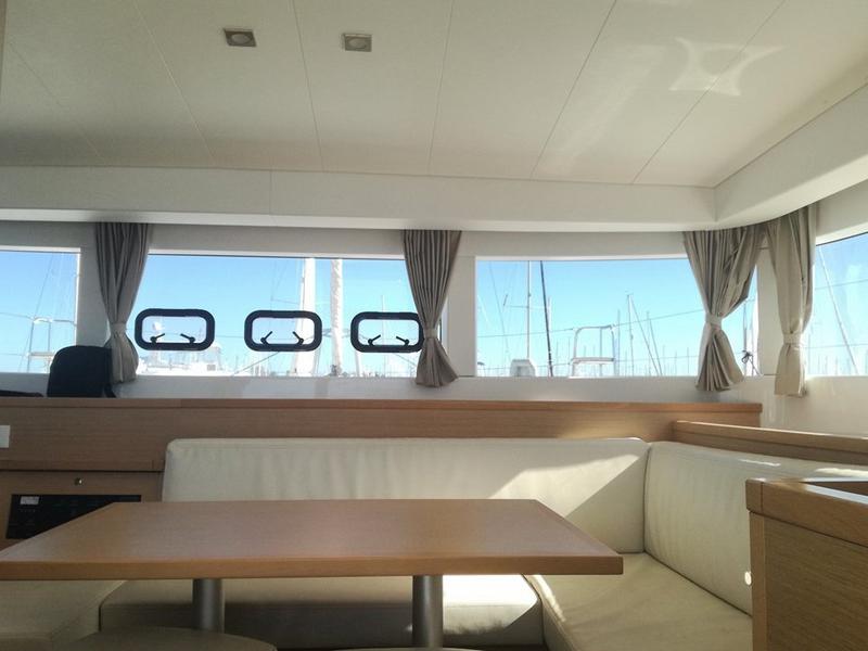 Book yachts online - catamaran - Lagoon 39 - Deep Blue - rent
