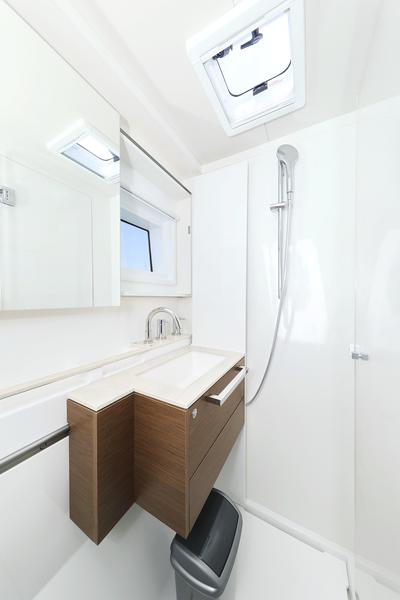 Book yachts online - catamaran - Lagoon 50 - HIGH LIFE - rent