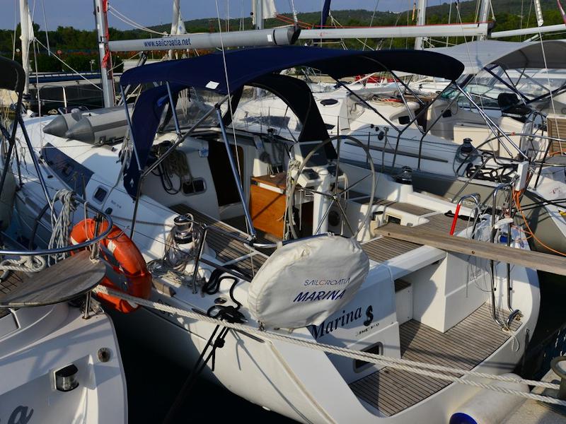 Book yachts online - sailboat - Oceanis 37 - MARINA - rent
