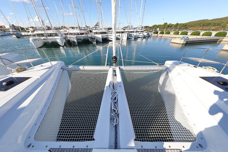 Book yachts online - catamaran - Lagoon 50 - CELESTE DEL MAR - rent