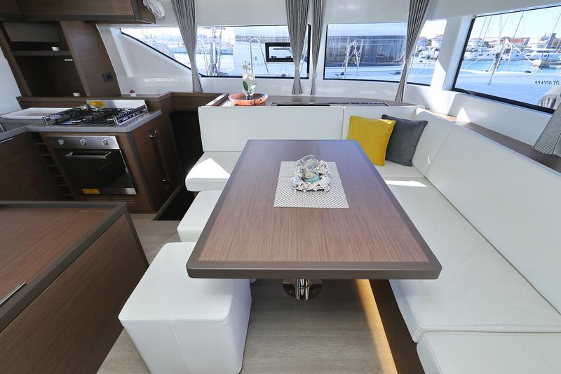 Book yachts online - catamaran - Lagoon 50 - CELESTE DEL MAR - rent