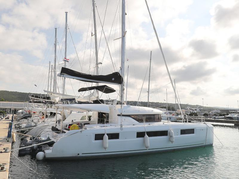 Book yachts online - catamaran - Lagoon 50 - 50 CENT - rent