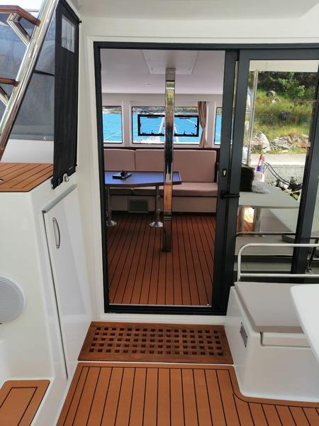 Book yachts online - catamaran - Lagoon 42 - BOLUBO - rent