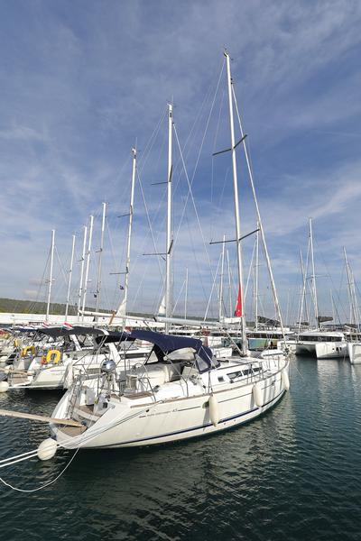 Book yachts online - sailboat - Sun Odyssey 45 - Lejla - rent