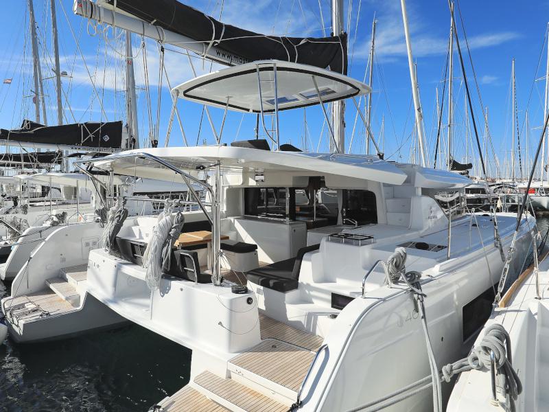 Book yachts online - catamaran - Lagoon 46 - DEEPSEA - rent