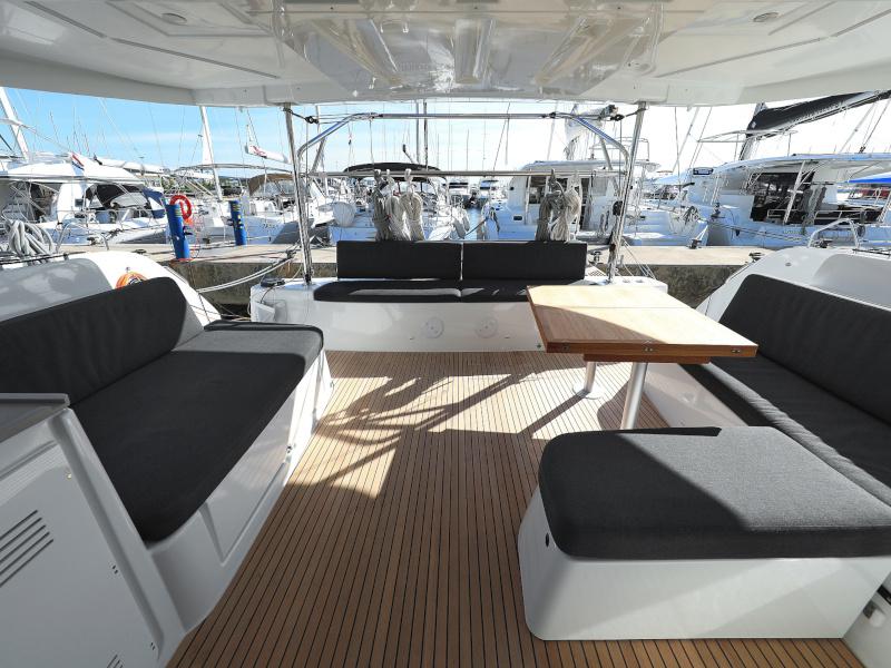 Book yachts online - catamaran - Lagoon 46 - DEEPSEA - rent