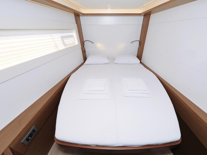 Book yachts online - catamaran - Lagoon 46 - DEEPSEA - rent