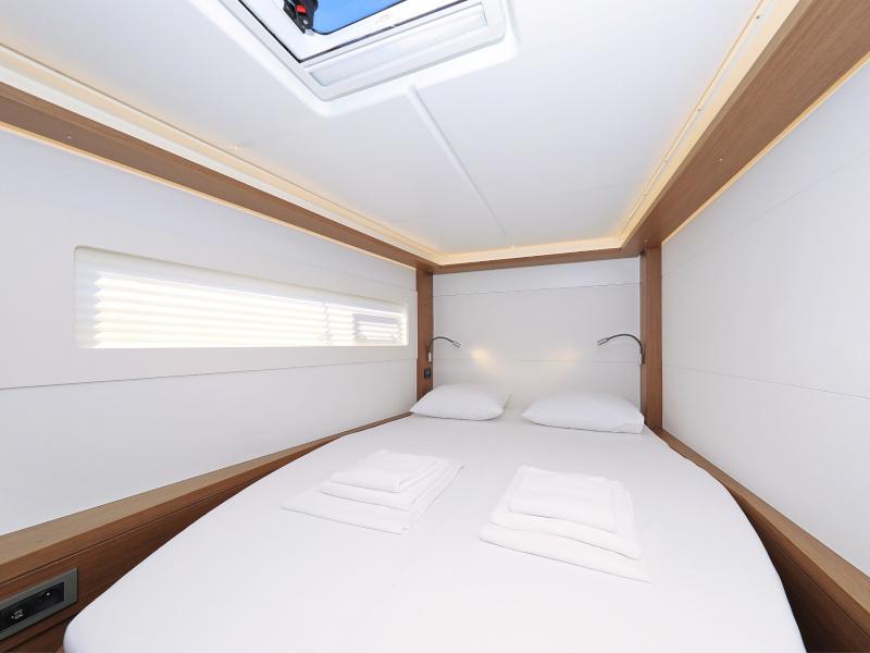 Book yachts online - catamaran - Lagoon 46 - DEEPSEA - rent