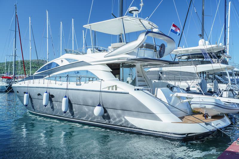 Book yachts online - motorboat - Aicon 56 - NUDGE - rent