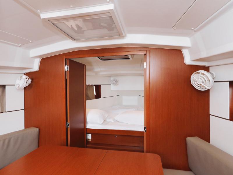 Book yachts online - sailboat - Oceanis 35.1 - IDILA  - rent