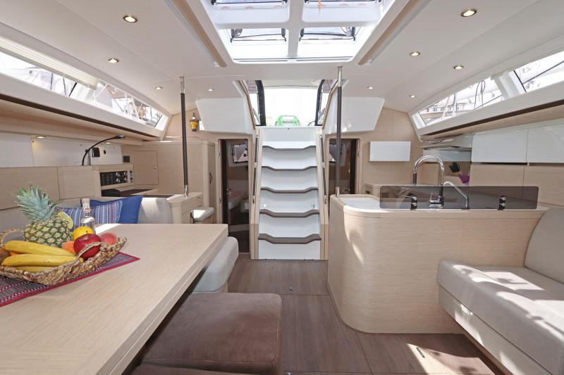 Book yachts online - sailboat - Jeanneau 58 - Atlas - rent