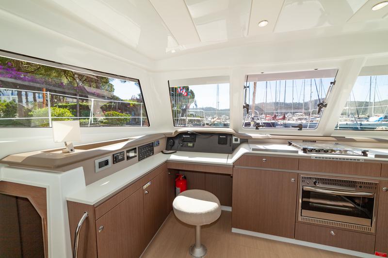 Book yachts online - catamaran - Bali Catspace - Sail Spica - rent