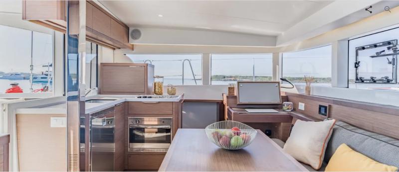 Book yachts online - catamaran - Lagoon 40 - Sail Sagitta - rent