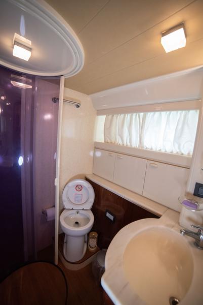 Book yachts online - motorboat - Ferretti 72 - Ferretti 72 - rent