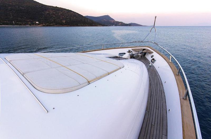 Book yachts online - motorboat - Maiora 24 - 24M Deluxe Maiora Motoryacht - rent