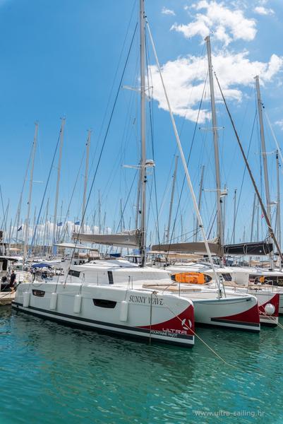 Book yachts online - catamaran - Saona 47 - SUNNY WAVE - rent