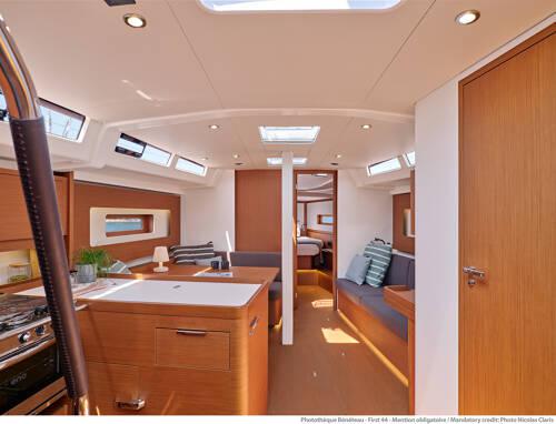 Book yachts online - sailboat - First 44 - CHECKMATE - rent