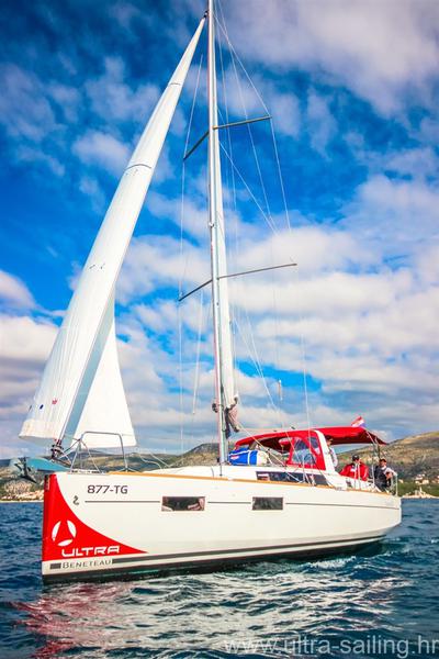 Book yachts online - sailboat - Oceanis 35 - DALMAR - rent