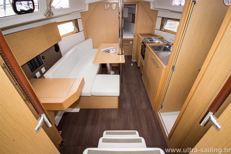 Book yachts online - sailboat - Oceanis 35 - GASTON - rent